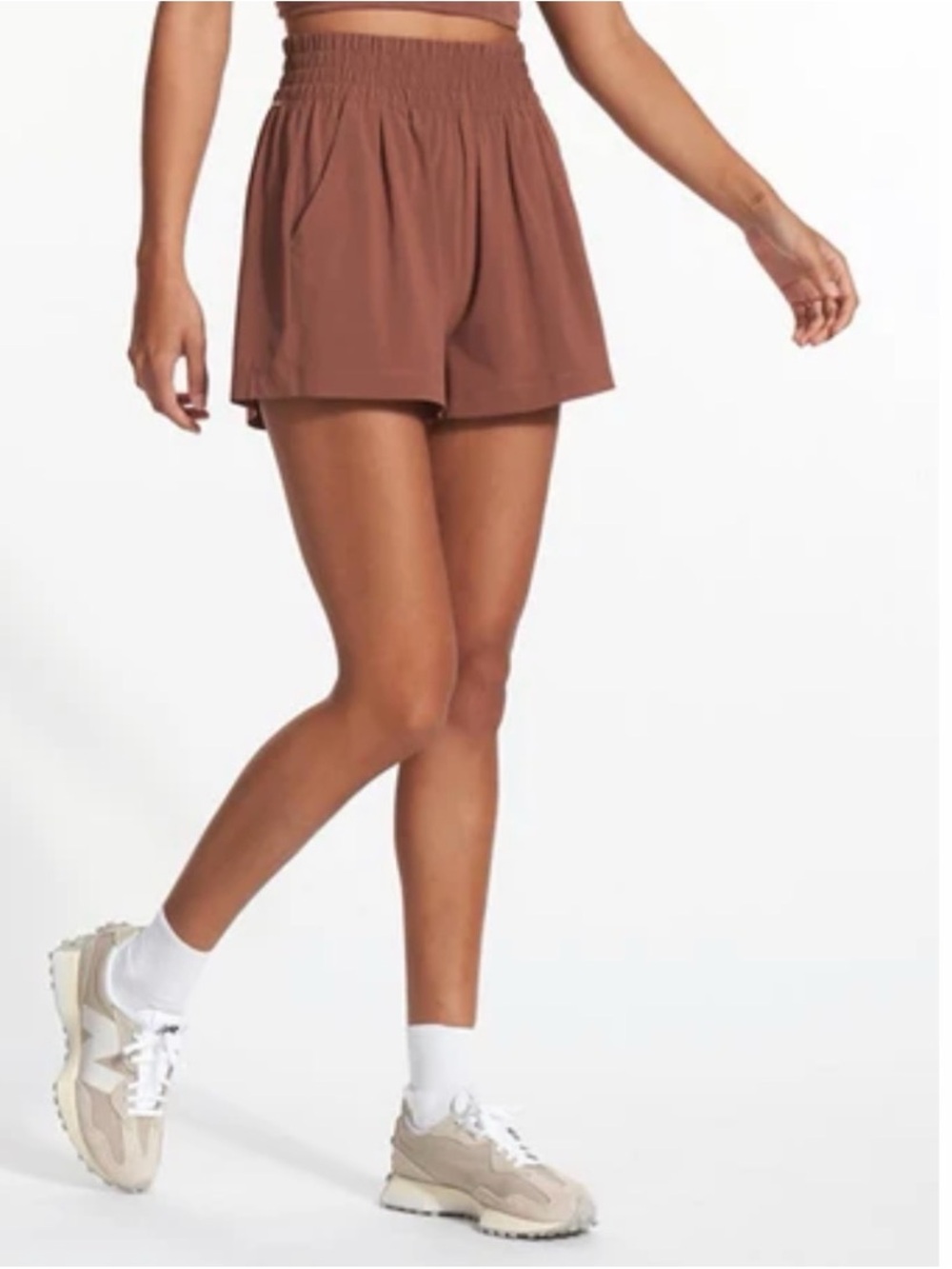 Vuori Villa Short in Hazelnut
